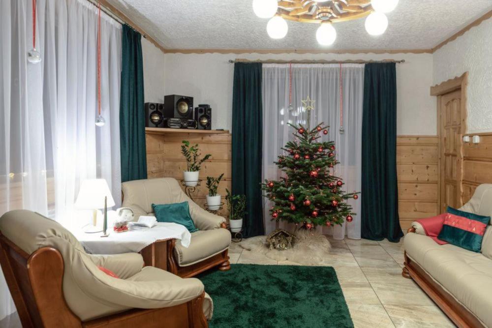 Rodzinny Dom I Apartamenty U Ciwersa Z Balia W Ogrodzie بيالكا تاترزانسكا المظهر الخارجي الصورة