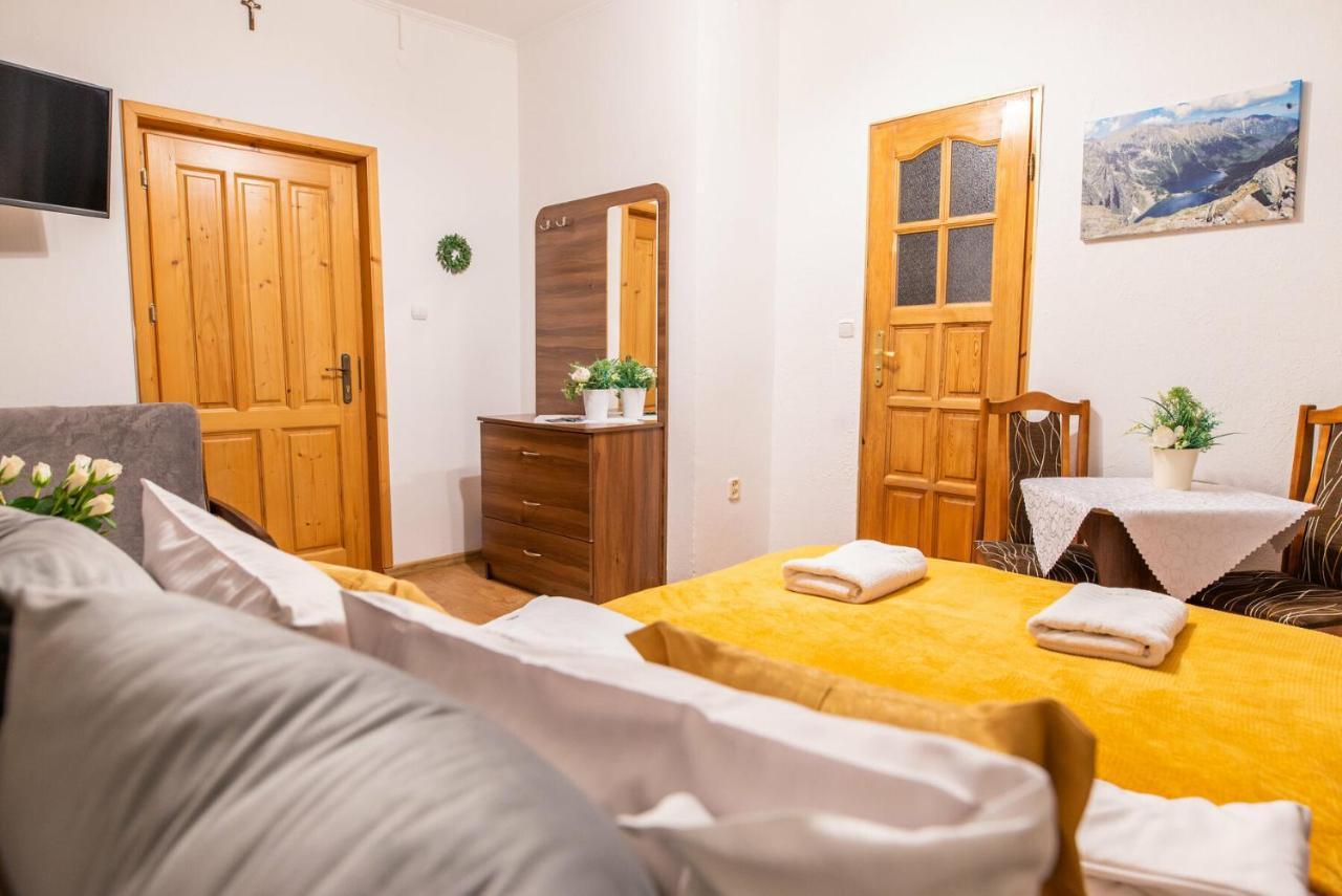 Rodzinny Dom I Apartamenty U Ciwersa Z Balia W Ogrodzie بيالكا تاترزانسكا المظهر الخارجي الصورة