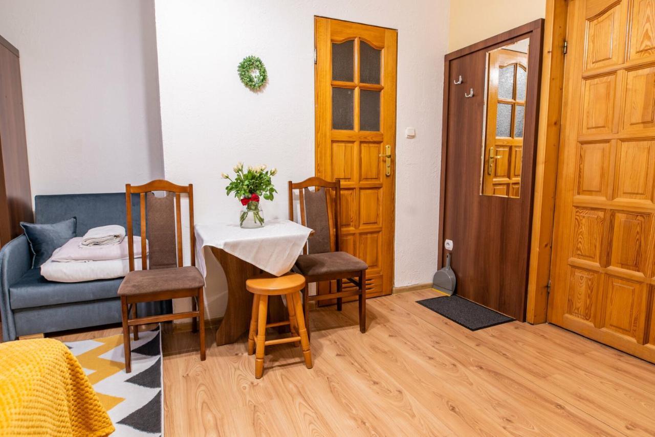 Rodzinny Dom I Apartamenty U Ciwersa Z Balia W Ogrodzie بيالكا تاترزانسكا المظهر الخارجي الصورة