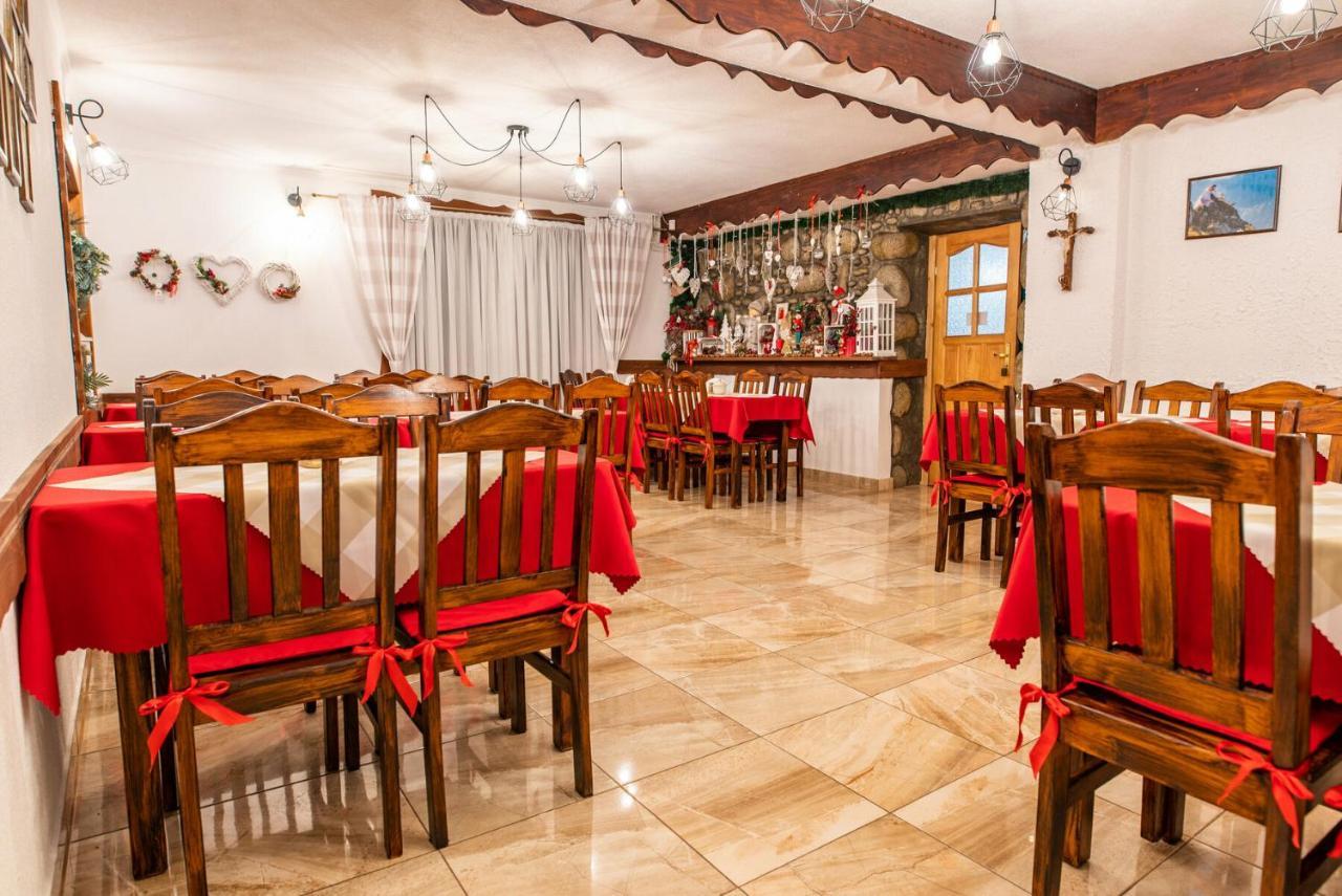 Rodzinny Dom I Apartamenty U Ciwersa Z Balia W Ogrodzie بيالكا تاترزانسكا المظهر الخارجي الصورة